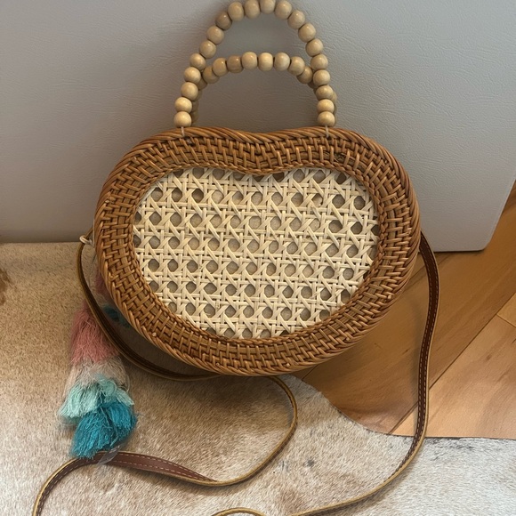 Heart Basket Purse - Picture 1 of 6